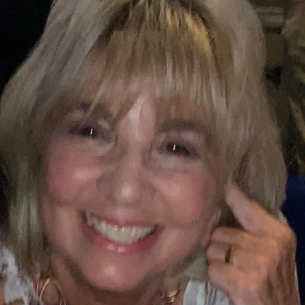 Meet your Posher, Carol l.